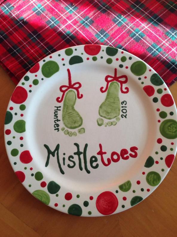 Mistletoes Baby Footprint Plate